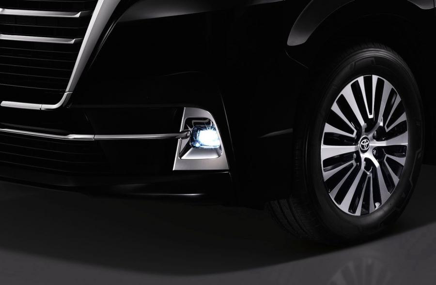 Детали экстерьера Toyota Majesty Grande 2019 года  (TH) (фото 14 из 28)